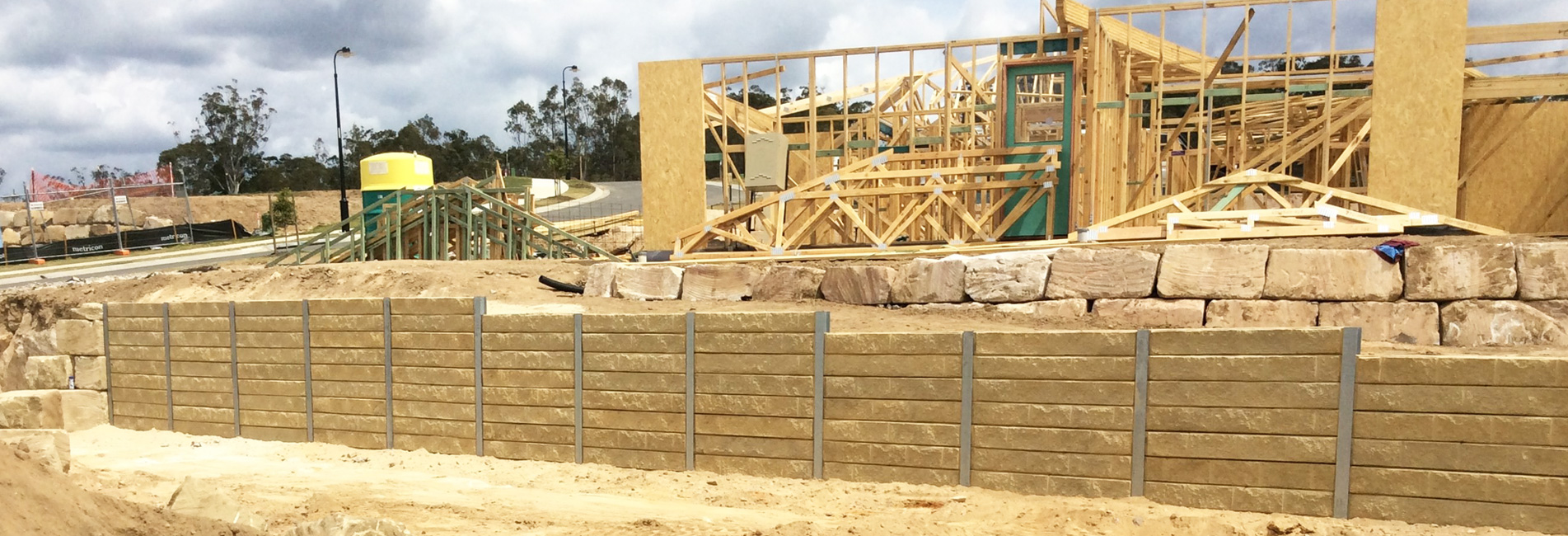 Concrete Retaining Walls Wishart, Retainer Wall Brisbane, Timber Fencing Ripley